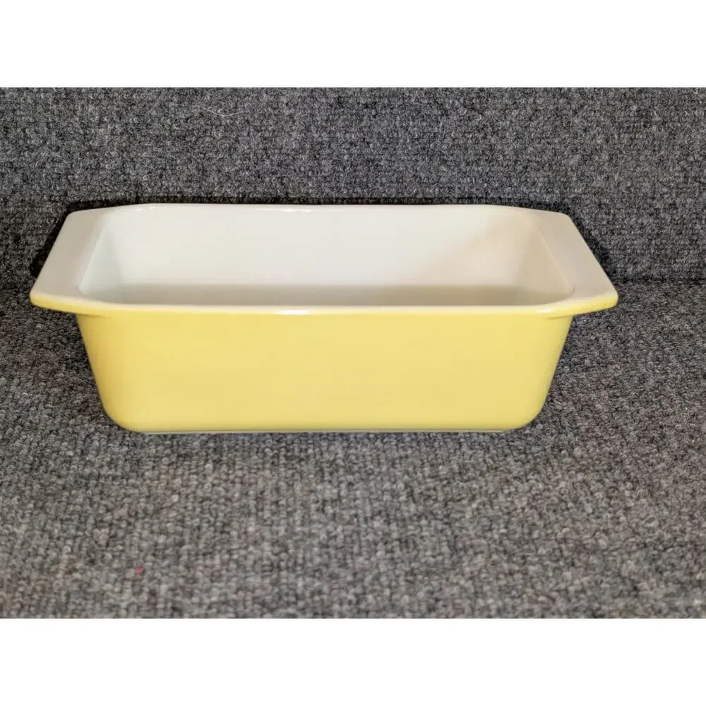 Vintage Pyrex 913 Loaf Pan Ovenware in Verde Yellow 1950-1959